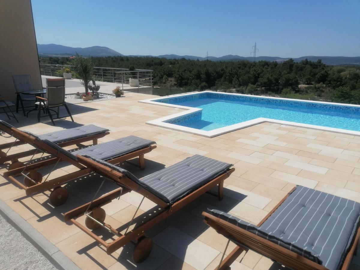 Villa Scolopax Rusticola Skradin With Heated Pool מראה חיצוני תמונה