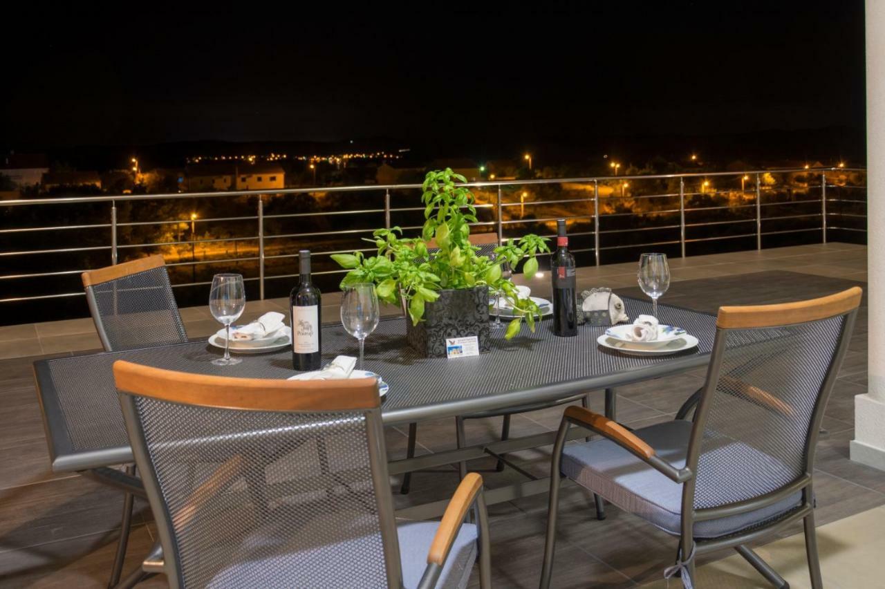 Villa Scolopax Rusticola Skradin With Heated Pool מראה חיצוני תמונה